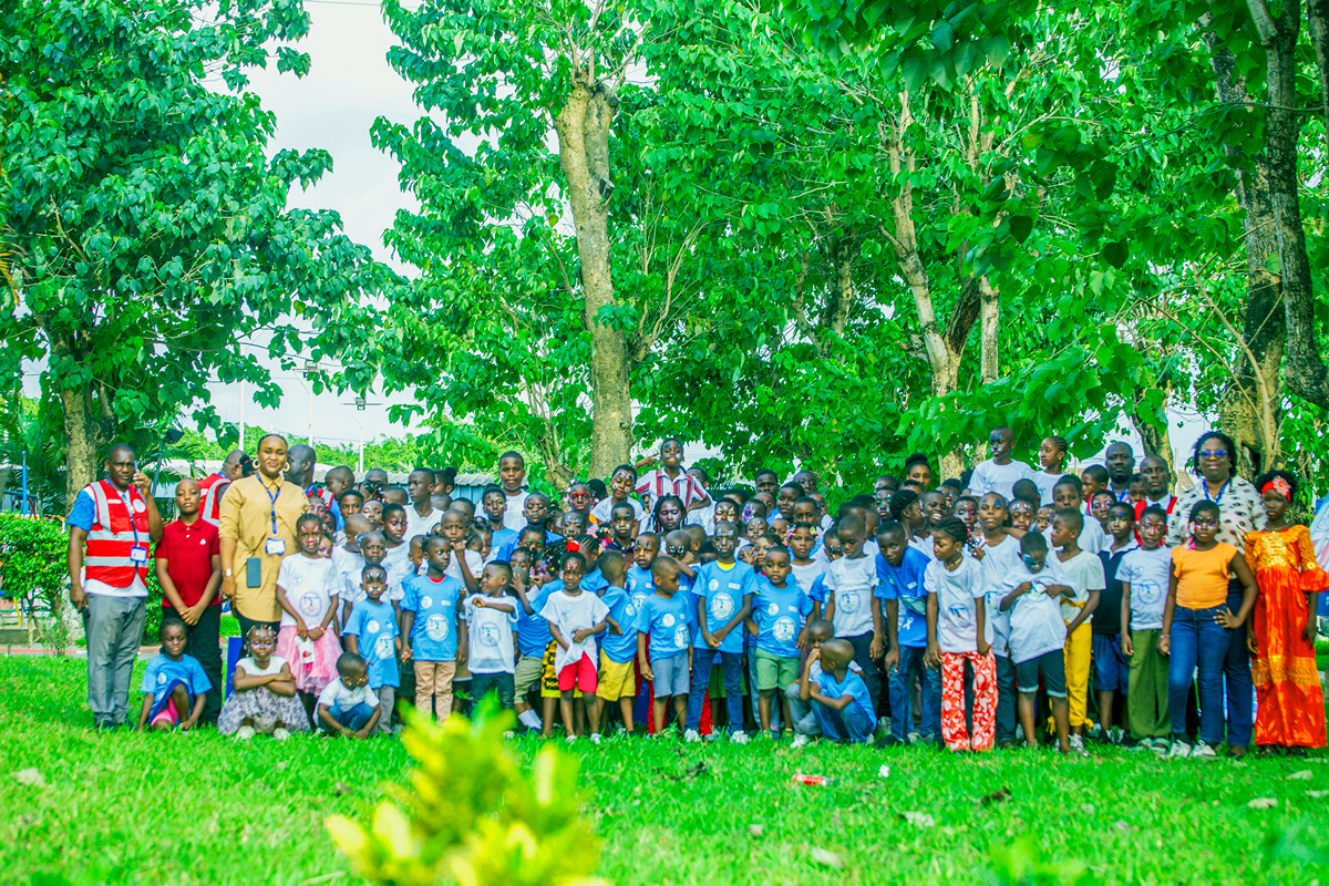 Les enfants des collaborateurs visitent les installations d’Abidjan Terminal
